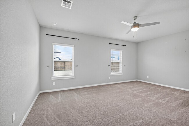 Building Photo - 13126 Lago Acero