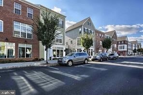 Building Photo - 127 Well St