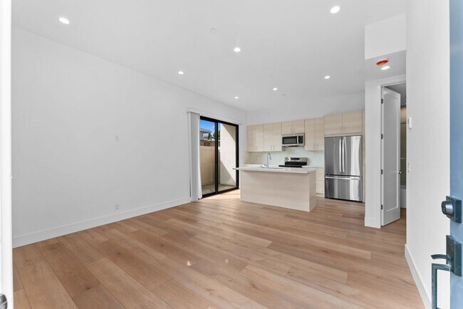 Building Photo - BRAND NEW - 2X2 - 1/2 MONTH FREE MOVE IN SPECIAL!!