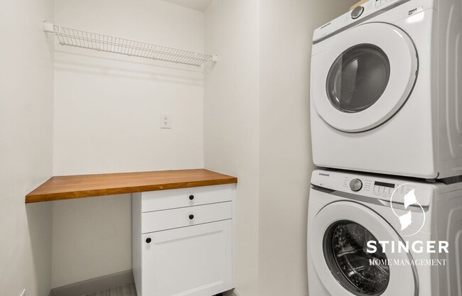 Building Photo - 38 Sundown Bend