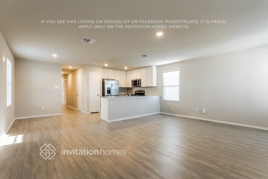 Building Photo - 7307 Alcazar Gate