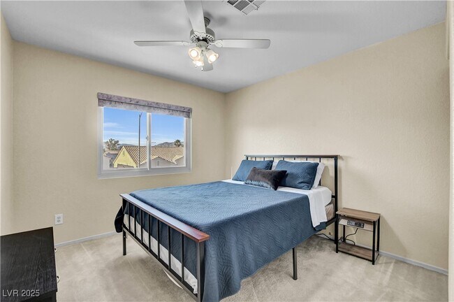 Building Photo - 9309 Mountain Rise Ave