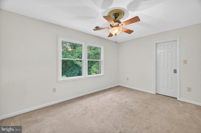 Building Photo - 14917 Brownstone Dr