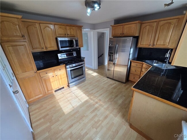 Building Photo - 532 Orwood Pl