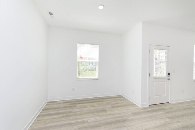 Building Photo - 17290 Wellburn Dr
