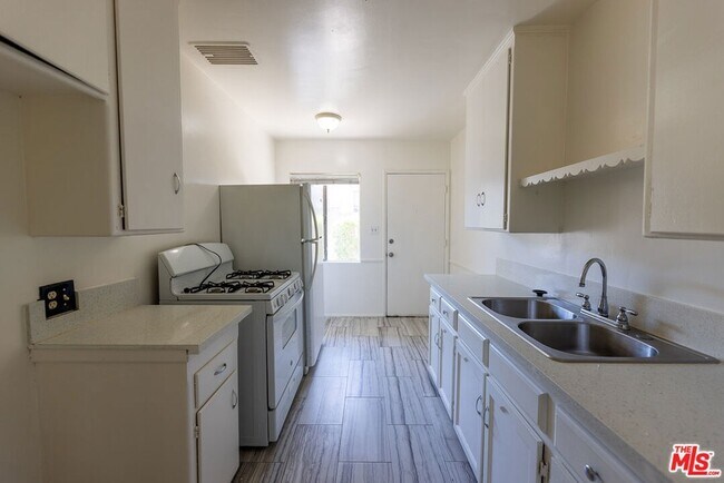 Building Photo - 4119 Marlton Ave