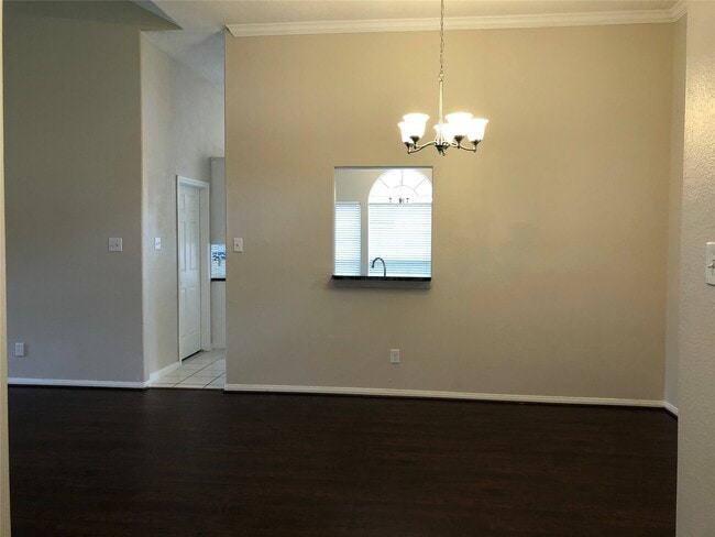 Building Photo - 818 Oak Lodge Ct