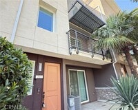 Building Photo - 213 Steely