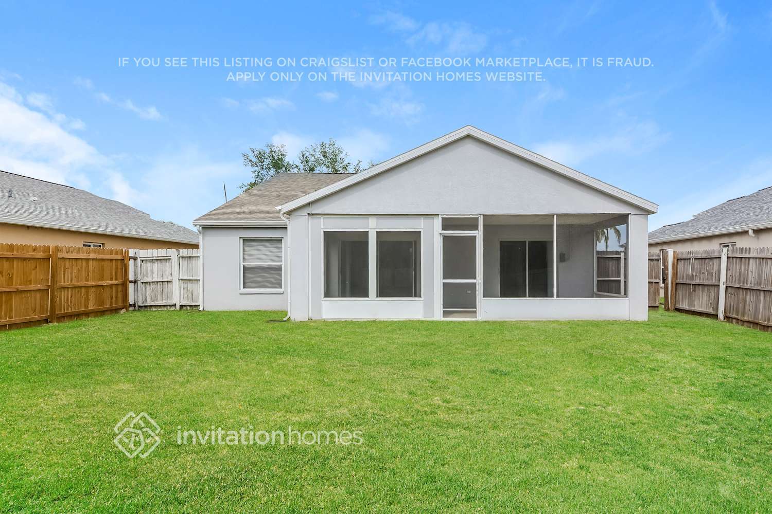 Building Photo - 4526 Sanibel Way