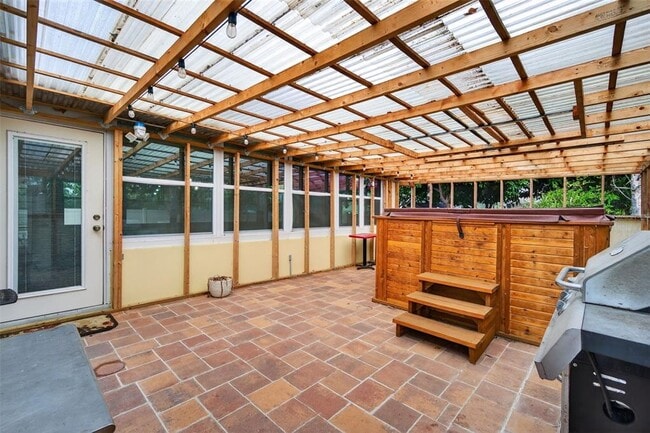 Building Photo - 5883 Darren Ct