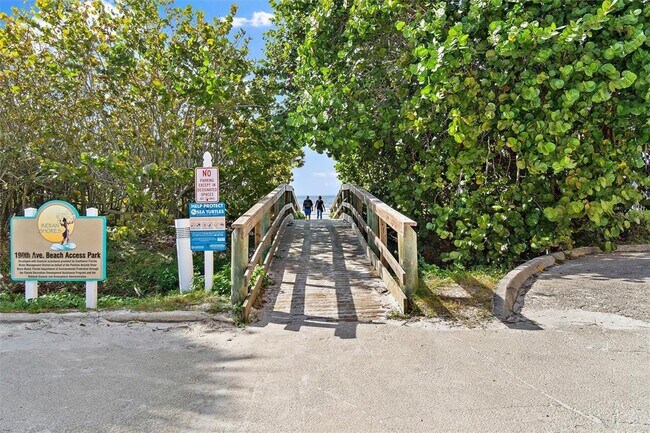 Building Photo - 19111 Vista Bay Dr