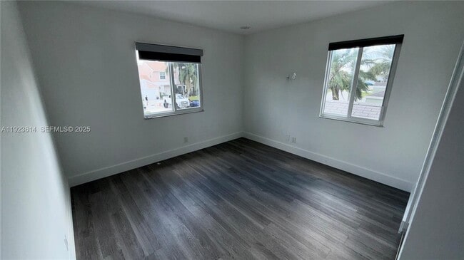 Building Photo - 18701 Shauna Manor Dr