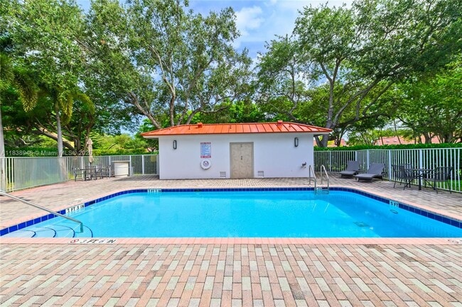 Building Photo - 4088 W Palm Aire Dr