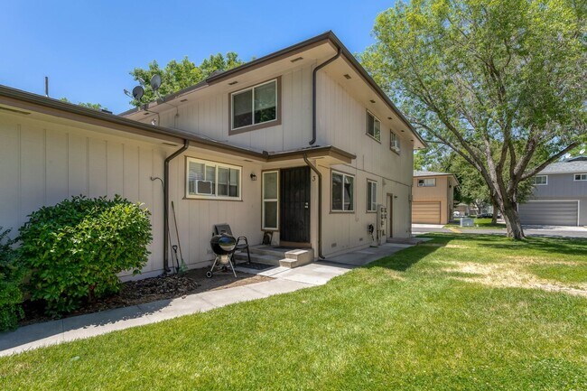 Building Photo - Charming 2 bedroom unit in Sparks