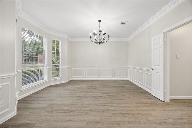 Building Photo - 23107 Lodgepoint Dr