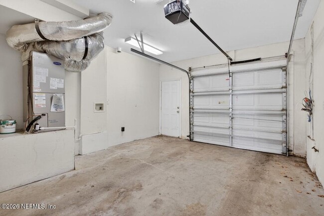 Building Photo - 340 E Ashley St