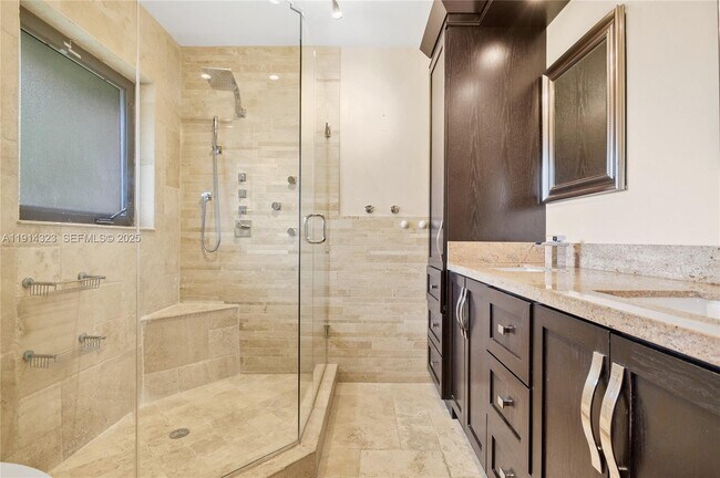 Building Photo - 8035 SW 89th Ct