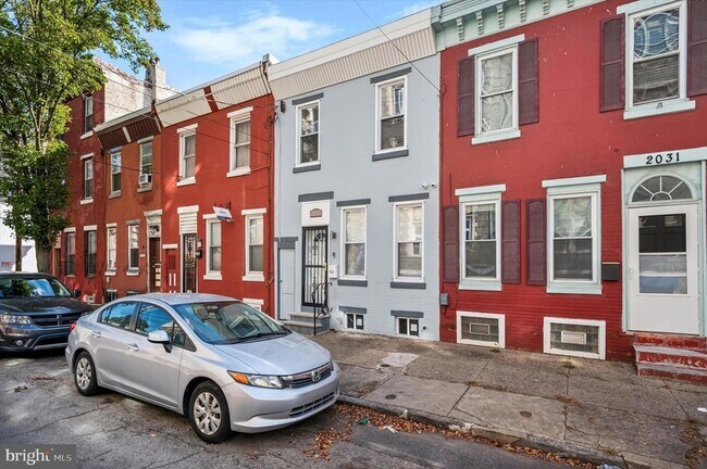 Building Photo - 2033 N Mascher St