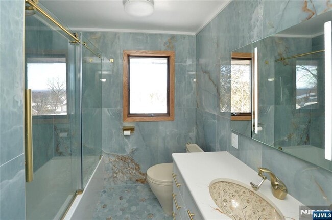 Building Photo - 79 Grand St