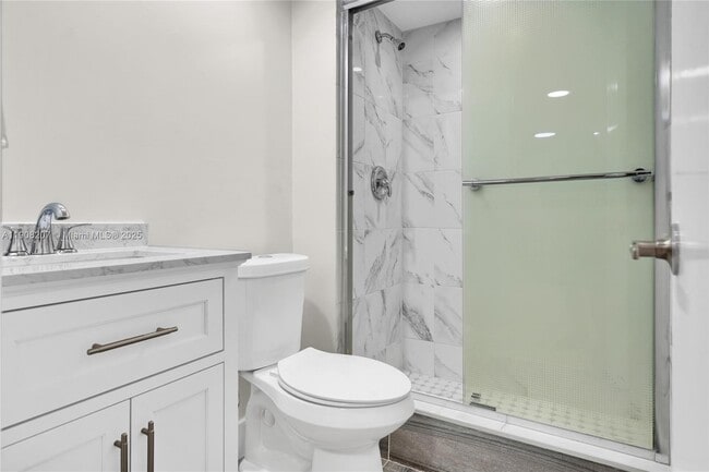 Building Photo - 100 Ashbury Rd