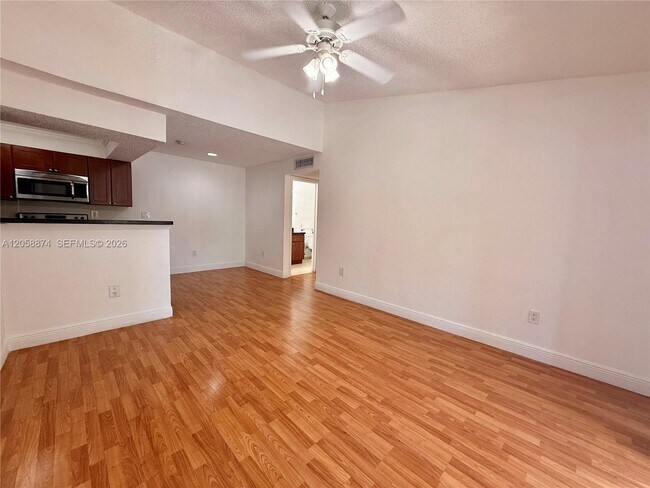 Building Photo - 15570 SW 105th Ln
