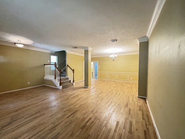 Building Photo - 3809 Brinkman St