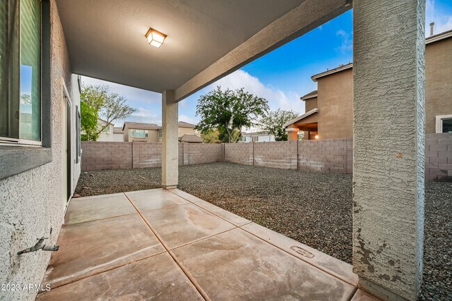 Building Photo - 1330 S 121st Dr
