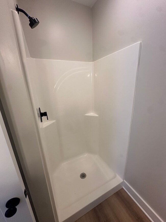 Building Photo - BRAND NEW 3 Bedroom Apartment in Shelbyville!