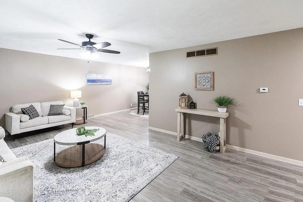 Building Photo - 2535 Saint Thomas Dr