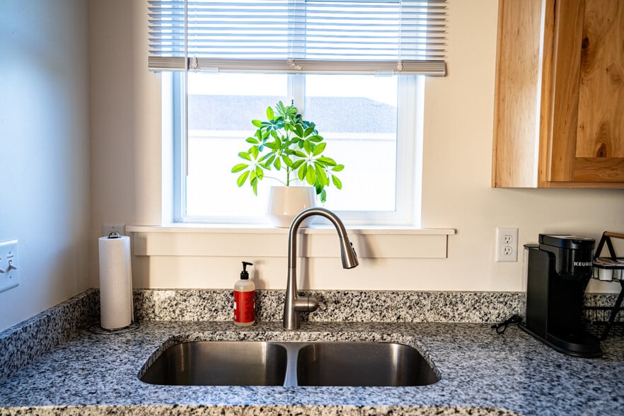 Building Photo - 355 N 2650 W