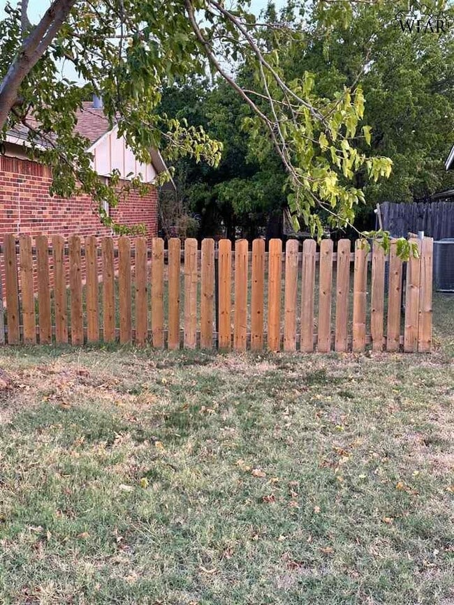 Building Photo - 1919 Margaret Dr