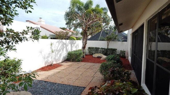 Building Photo - 21500 Campo Allegro Dr