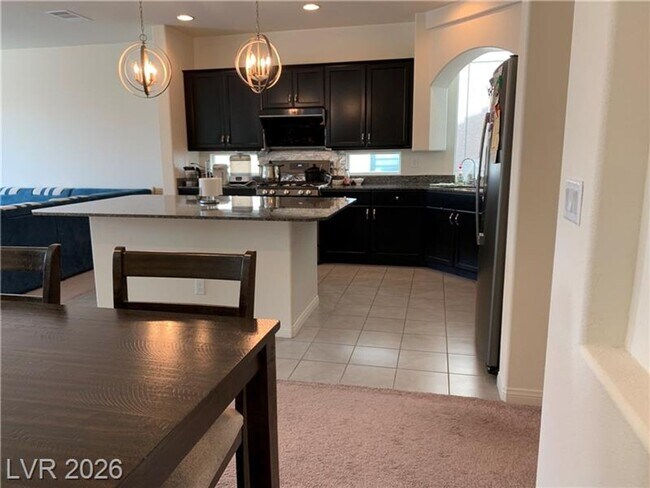 Building Photo - Nearly New! Stunning 5-Bedroom Home with Modern Features