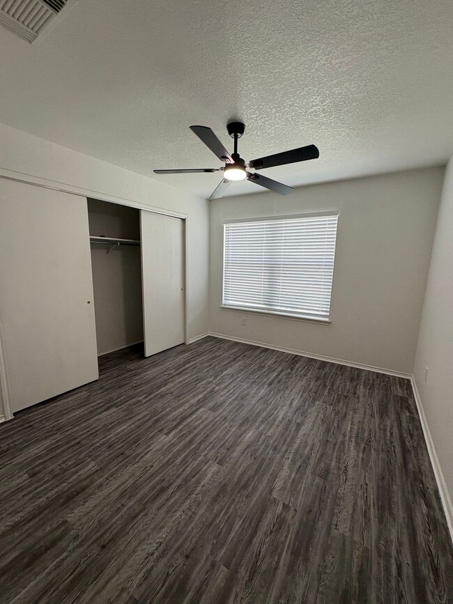Building Photo - Beautiful Renovated Home in Bridgewood