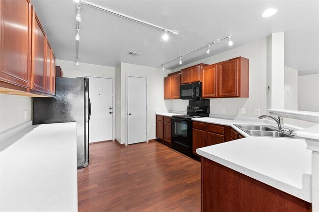 Building Photo - 5508 Tabby Cove