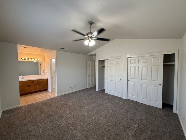 Building Photo - Single Story home in Riverbank's Crossroads Subdivision!