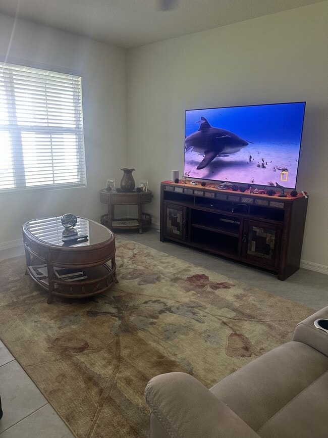 Building Photo - Gorgeous 3-Bedroom, 2-Bathroom Townhouse in Bradenton