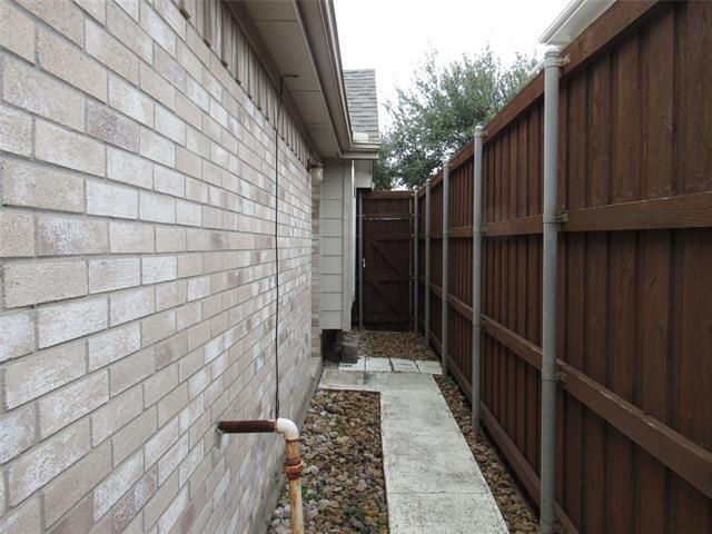 Building Photo - 2325 Keystone Dr