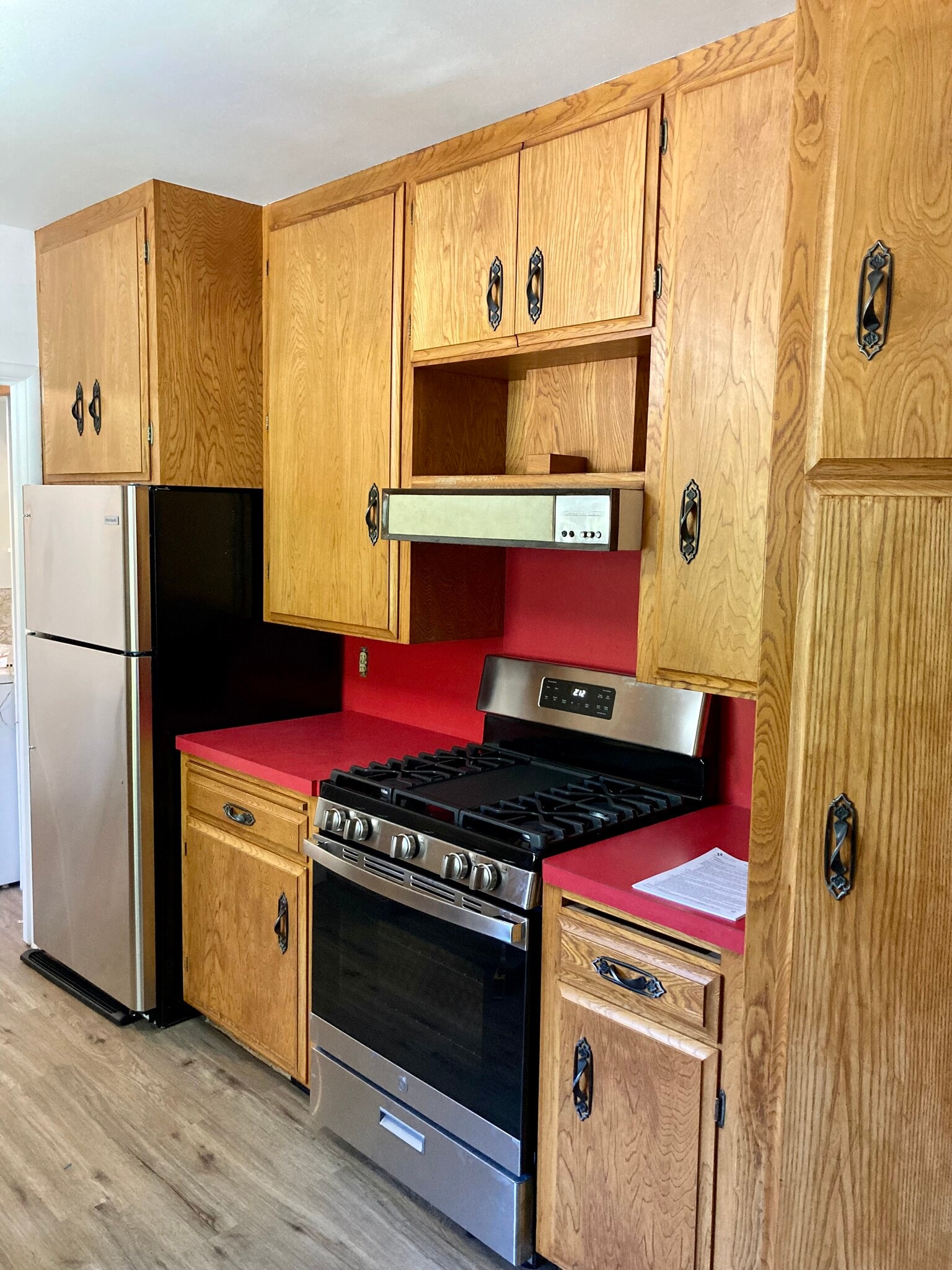 kitchen appliances - 199 Chorro St