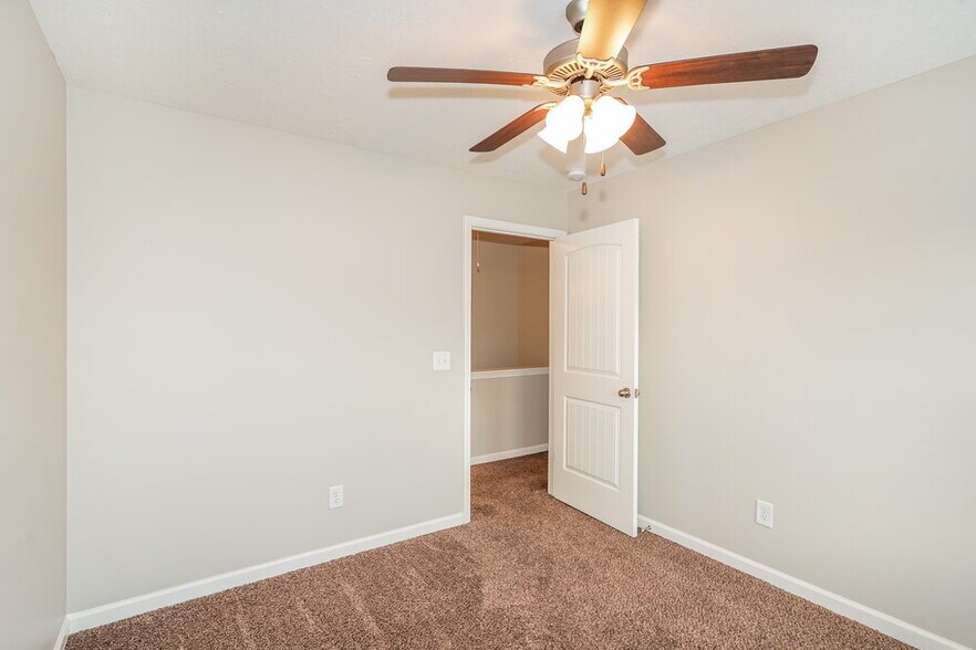 Building Photo - 642 Big Hurricane Dr