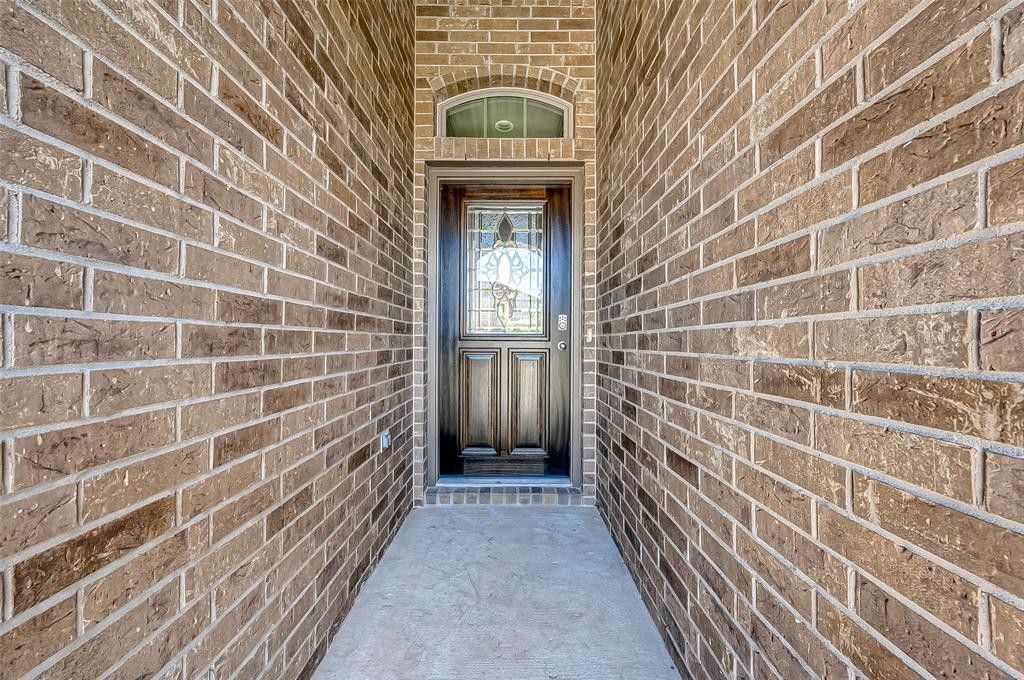 Building Photo - 8527 Golden Field Dr