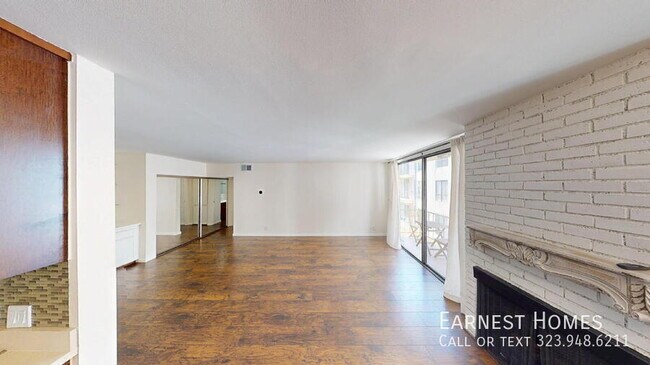 Primary Photo - 1750 Camino Palmero St