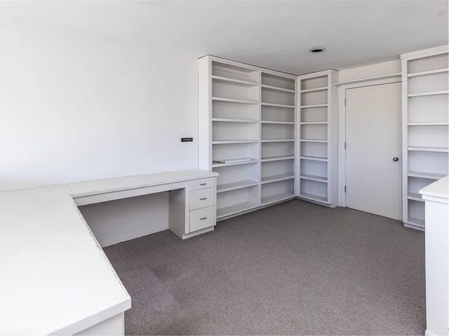 Building Photo - 7520 Spectrum Way