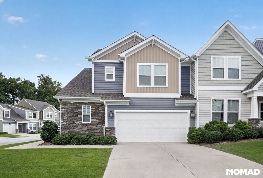 Building Photo - 201 Sprucewood Ct