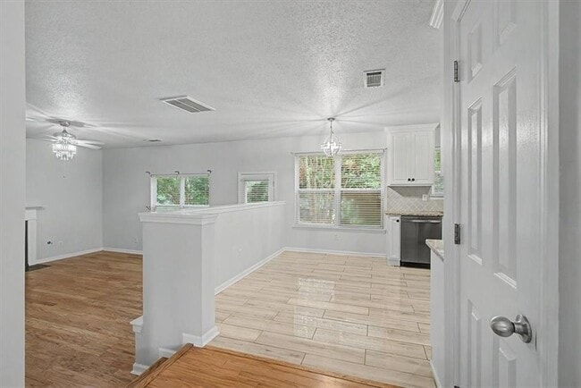 Building Photo - 1025 Balsam Wood Trail