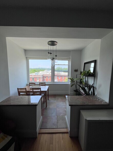 Building Photo - 246 S Huntington Ave