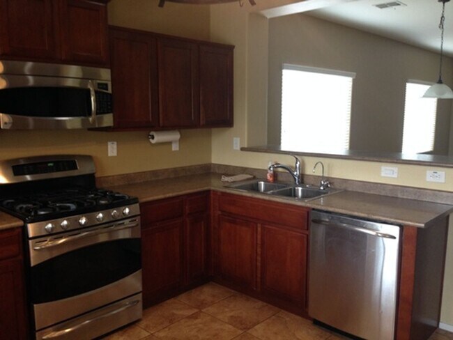 Building Photo - COMING SOON! NO APP FEE! Fireside at Norte...