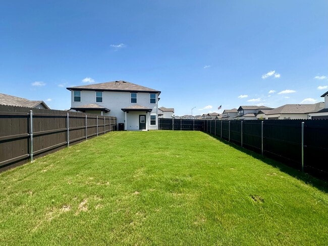 Building Photo - Luxury 2-Story, 3-Bed/ 2.5-Bath Duplex in ...