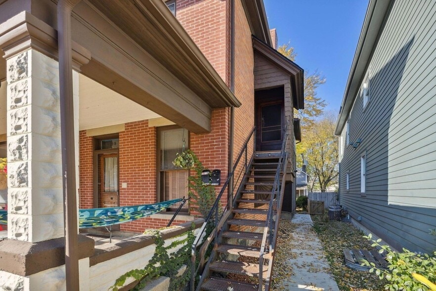 Building Photo - 1219 Highland St