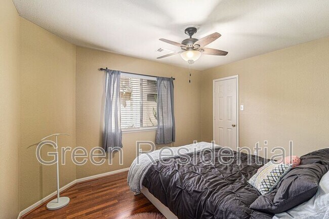 Building Photo - 11230 Sunshine Park Dr